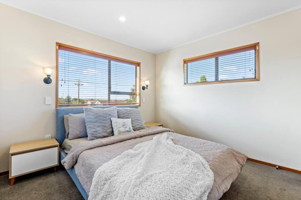 Not Usually Available - Lucky U! Auckland Exterior photo
